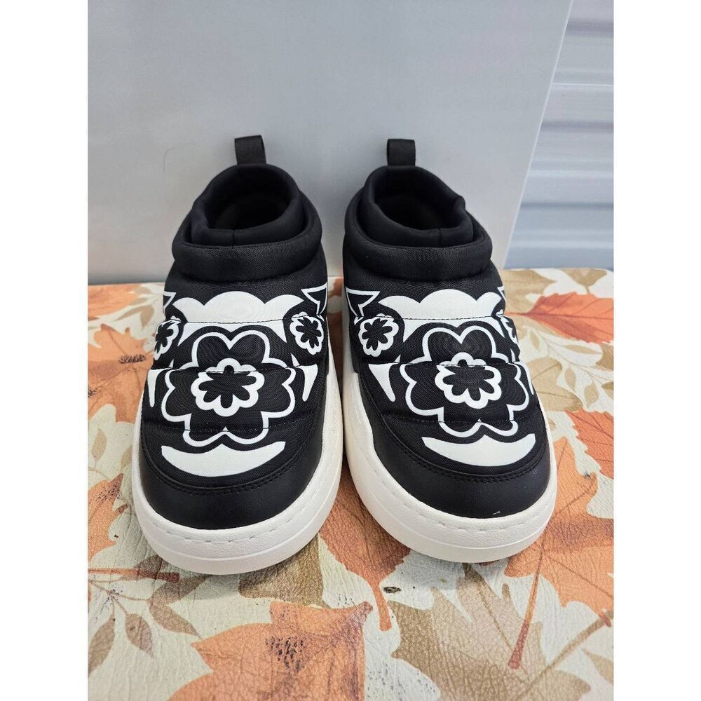 NEW! MOON BOOT Park Soft Flower Print Black Sneakers Women’s Size 8.5 EU 40
